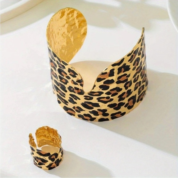 Leopard Cuff Bundle - Picture 1 of 5